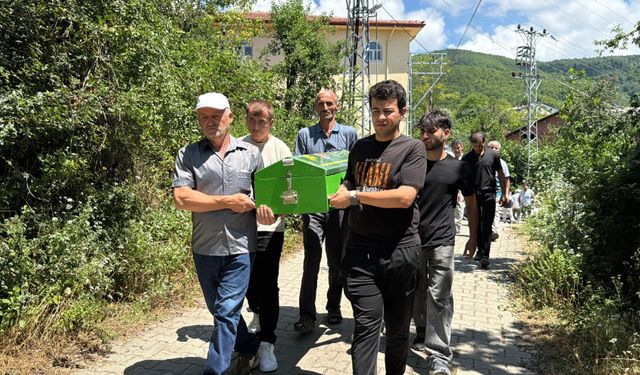 Berkant bebek gözyaşları içinde toprağa verildi