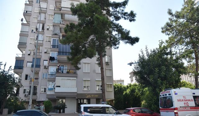 Anne kız evde ölü bulundu