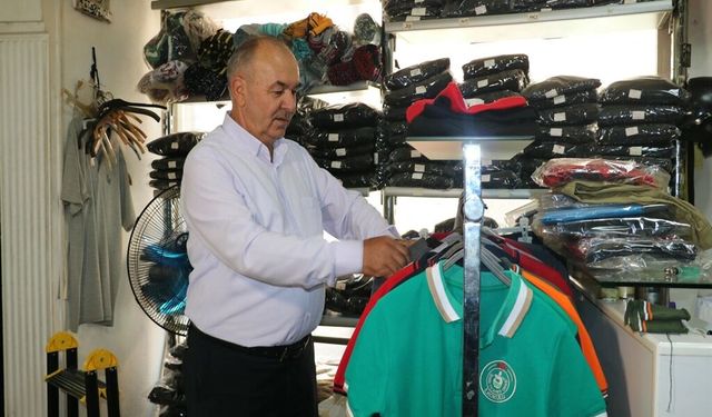 Muhtar, hayırseverlerle ihtiyaç sahibi çocuklar arasında köprü oldu