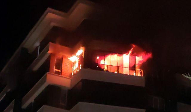 Apartmanda yangın çıktı,14 kişi etkilendi