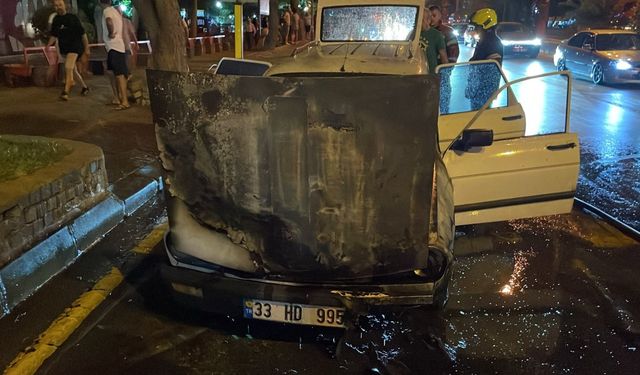 Aydın’da seyir halindeki otomobil alev aldı