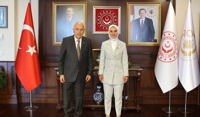 Bakan Göktaş, Yenimahalle Belediye Başkanı Yaşar'ı kabil etti