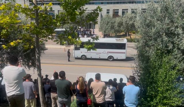 Etimesgut Belediye Başkanı Beşikçioğlu adliyede