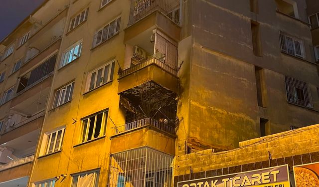 Evde çıkan yangında yatalak kadın öldü