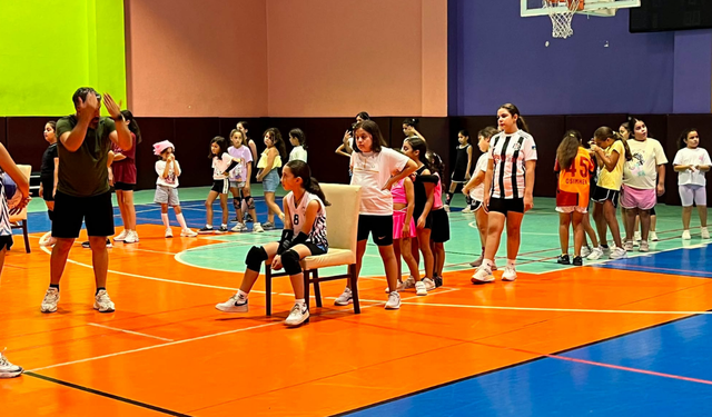 GSB Spor Okulları’nda voleybol antrenmanları devam ediyor