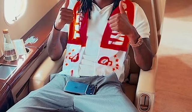 Rafael Leao, İstanbul'a geldi