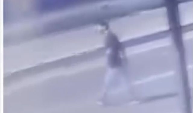 Karşıya geçmek isteyen yayaya otomobil çarptı