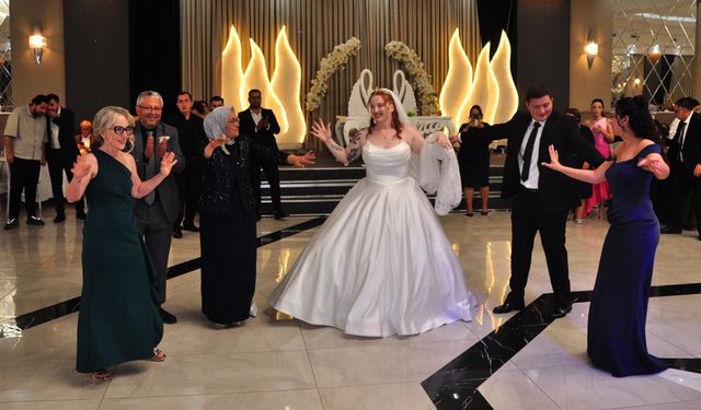 Las Vegas’tan Kars’a gelin geldi