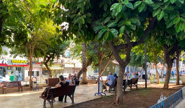 Mersin’de sıcak hava hayatın ritmini değiştirdi
