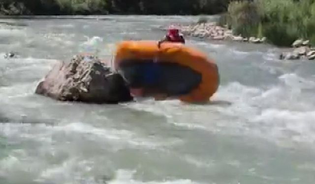 Rafting yarışmacıları zor anlar yaşadı
