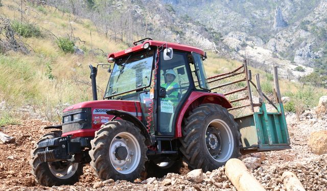 ORKÖY kredisiyle traktör aldı, ormanda ailesiyle üretime katıldı