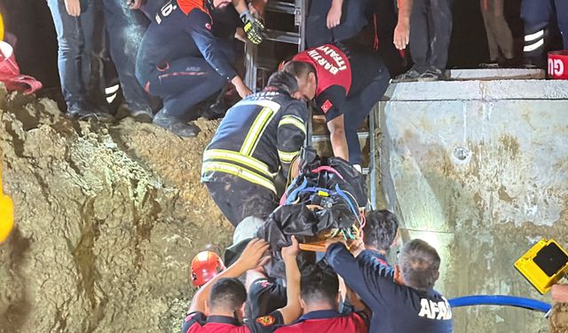 Su kuyusuna hortum bağlarken baba- oğul toprak altında kaldı