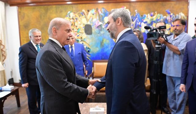 Suriye Dışişleri Bakanı Şeybani, Pakistan Başbakanı Şerif ile bir araya geldi
