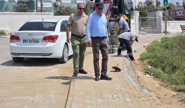 Yumurtalık’ta yollar, kaldırımlar ve merdivenler yenileniyor