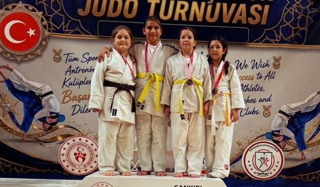 Feyza gümüşü aldı, gözünü Türkiye Şampiyonluğuna dikti