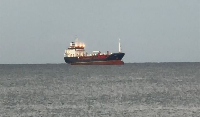 Batan gemideki 10 mürettebat için dev arama kurtarma operasyonu