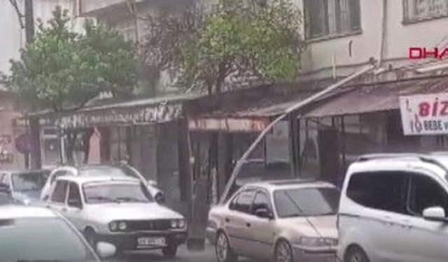 Adana'da sağanak yağış ilçede hayatı olumsuz etkiledi