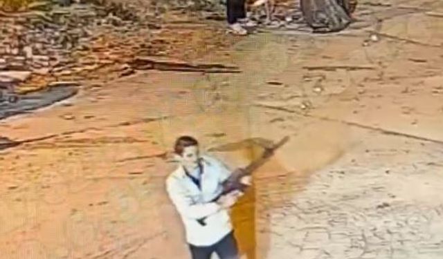 Düğünde havaya ateş açınca gözaltına alındılar