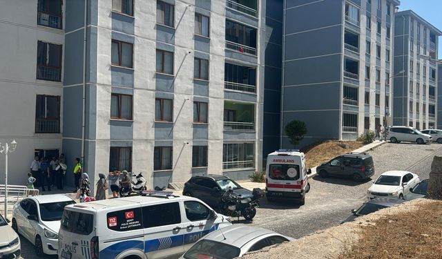 5 ay önce ayrıldığı kadını öldürüp intihar etti