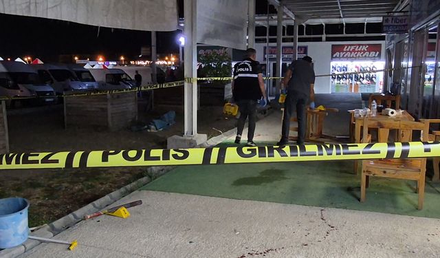 Araç park etme tartışmasında bıçaklar çekildi: 3 yaralı