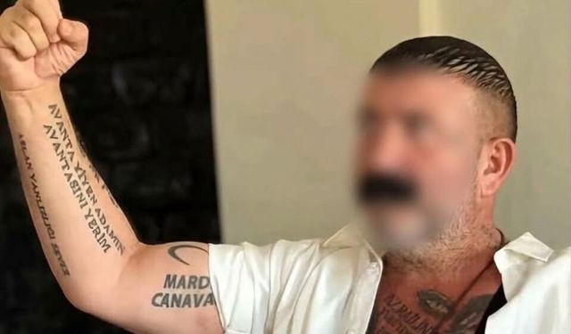Yargılanırken sanal medya ünlüsü olmak için videolar çekmiş