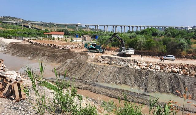 Mersin’de sel ve taşkın riskine karşı yoğun çalışma