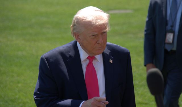 Trump, İran'a yaptırım indirimi teklif edildiği iddiasını yalanladı