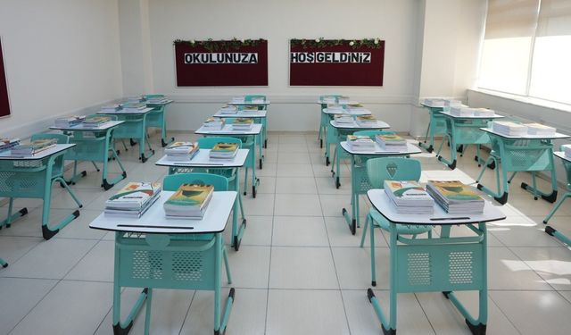Yeni eğitim öğretim yılı için 283 milyondan fazla kitap dağıtılıyor