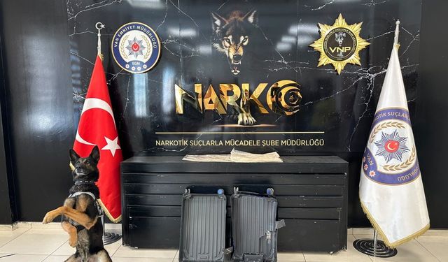 Valizden 2 kilo 100 gram uyuşturucu çıktı