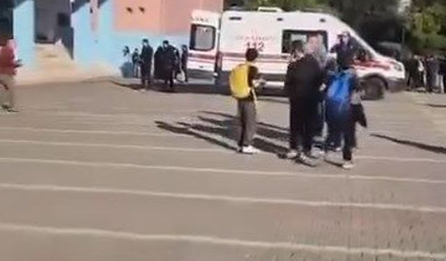 Ortaokulda öğrencilerin bıçaklı kavgasında 5 öğrenci yaralandı
