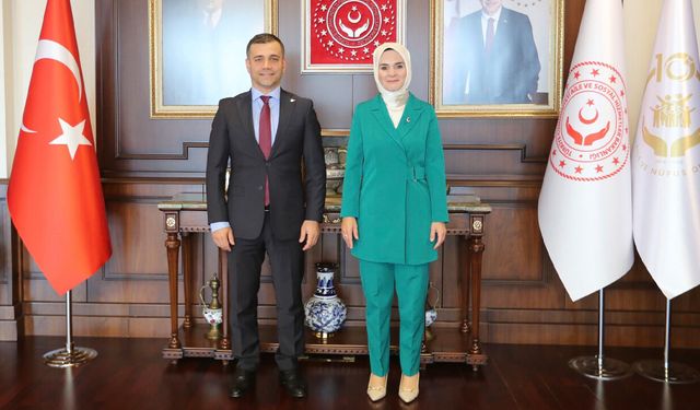 Bakan Göktaş'tan masa tenisinde sosyal destek protokolü