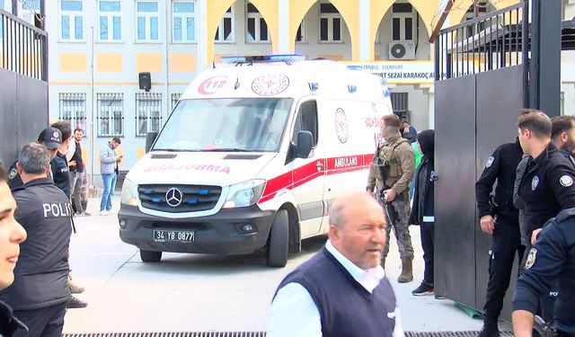 Esenyurt'ta lise öğrencileri arasında bıçaklı kavga