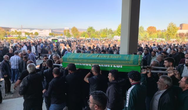 Geri dönüşüm tesisinde feci ölüm