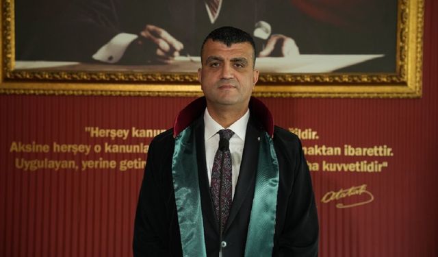 Gazi Özdemir yeniden Mersin Barosu Başkanı
