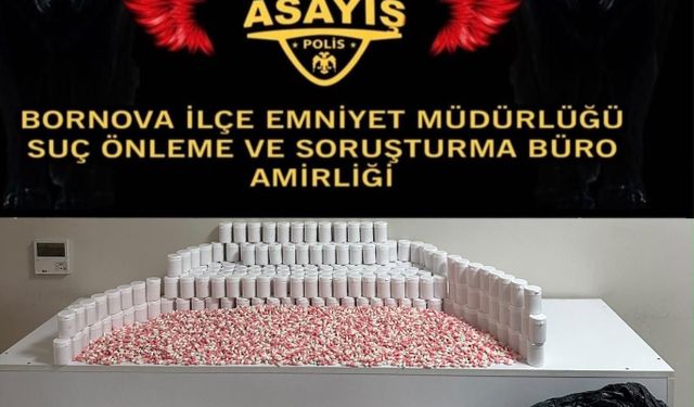 Araziye bırakılan torbalardan 4 bin 730 sentetik ecza çıktı