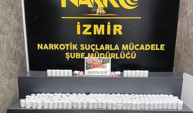 Toprağa gömülü 17 bin 528 sentetik hap yakalandı