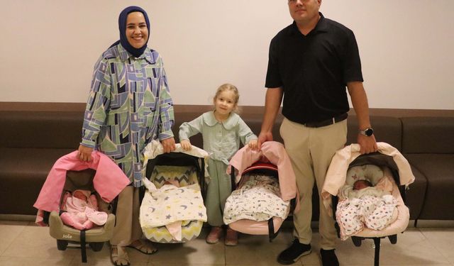 İkinci çocuk beklerken dördüzleri oldu