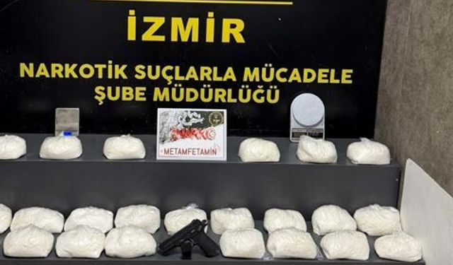 İzmir'de 32 kilo yasaklı madde ele geçirildi