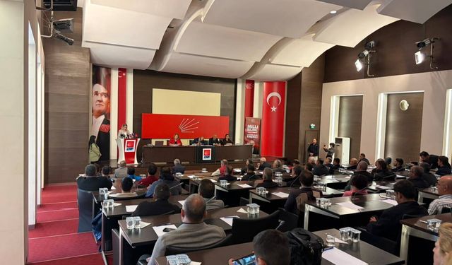 Kılıçdaroğlu, staj ve çıraklık mağdurlarıyla bir araya geldi