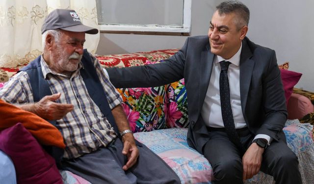 Vali Atilla Toros’tan Yaşlılar Günü’nde anlamlı ziyaret