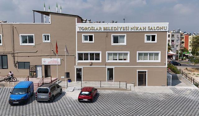 Toroslar’da yeni nikah salonu açıldı