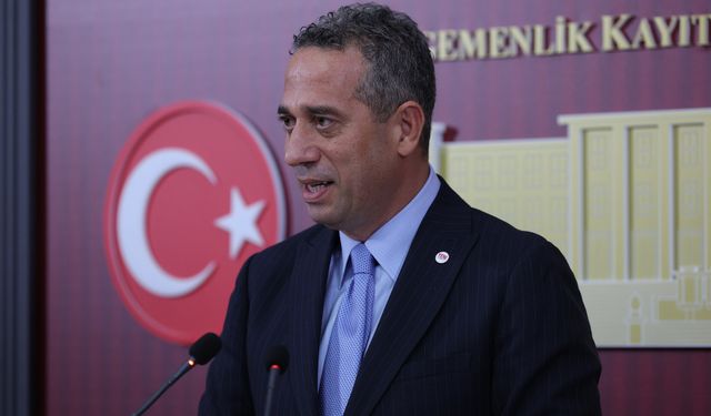Başarır: "İzmir'de gezebilecek misin?"