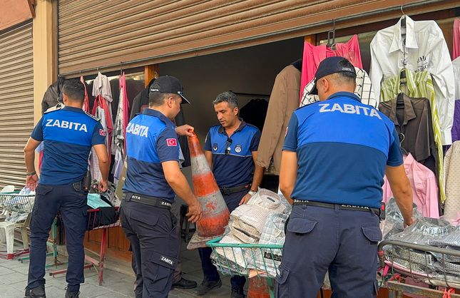 Tarsus Belediyesi, Kaldırım İşgalleri İçin Ceza Uyguladı