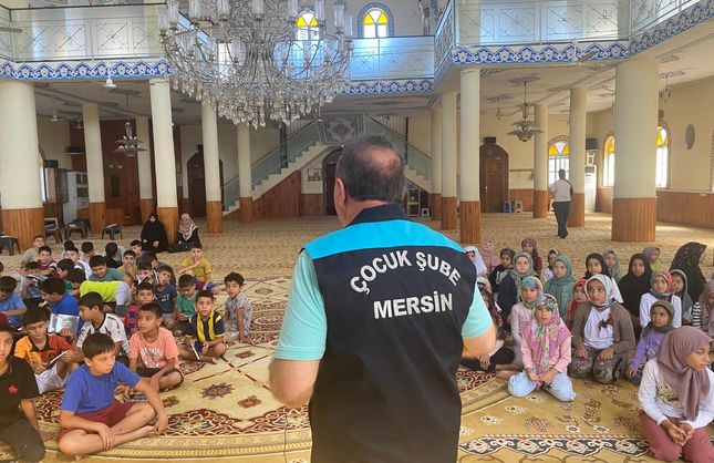 Mersin’de 498 Çocuğa Güvenlik Eğitimi ve Hediyeler