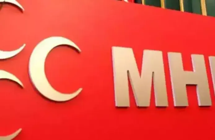 MHP İstanbul’da İki Yöneticisini Disipline Gönderdi