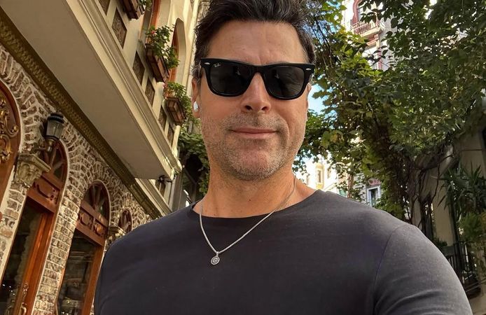 Kıvanç Tatlıtuğ Dostu Kıvanç Kasabalı’yı Yalnız Bırakmadı