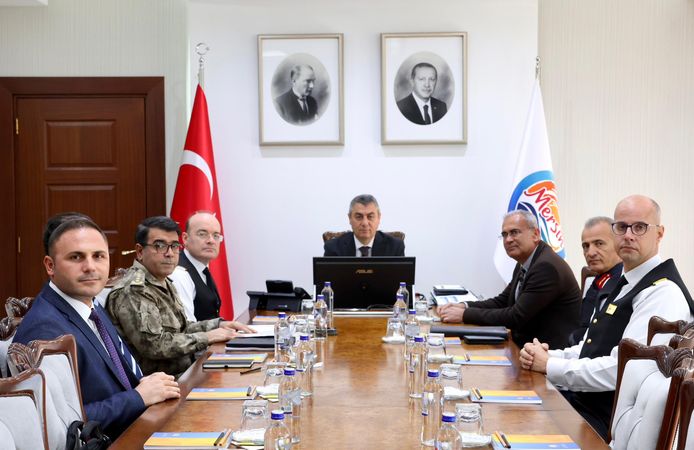 Mersin’de Güvenlik Uygulamalarında 826 Aranan Şahıs Yakalandı