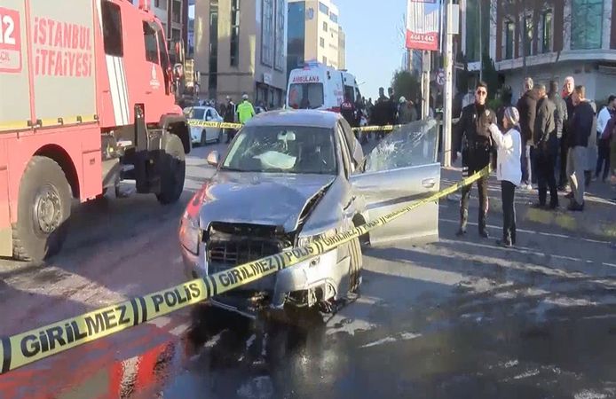 Şişli’de Ters Yöne Giren Otomobil Dehşet Saçtı: 2 Ölü, 6 Yaralı