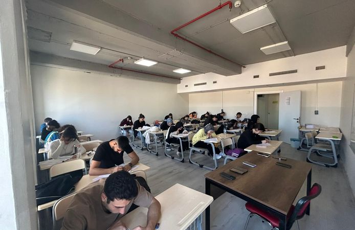 Akdeniz Belediyesi Etüt Merkezi’nde Haftalık Deneme Sınavları Başladı