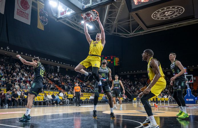 MSK, Şeytanın Bacağını Sonunda Kırdı